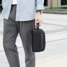 1件裝黑色鉚釘裝飾男士手拿包,PU材質大容量拉鍊方型盥洗包,手提包腕帶包,適合日常通勤,男士節日禮物 - 彩色 - 查看 11