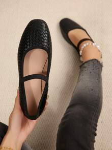 Women's Plus Size Solid Color Fashion Flat Shoes For Outdoor All Seasons - Black - View 1