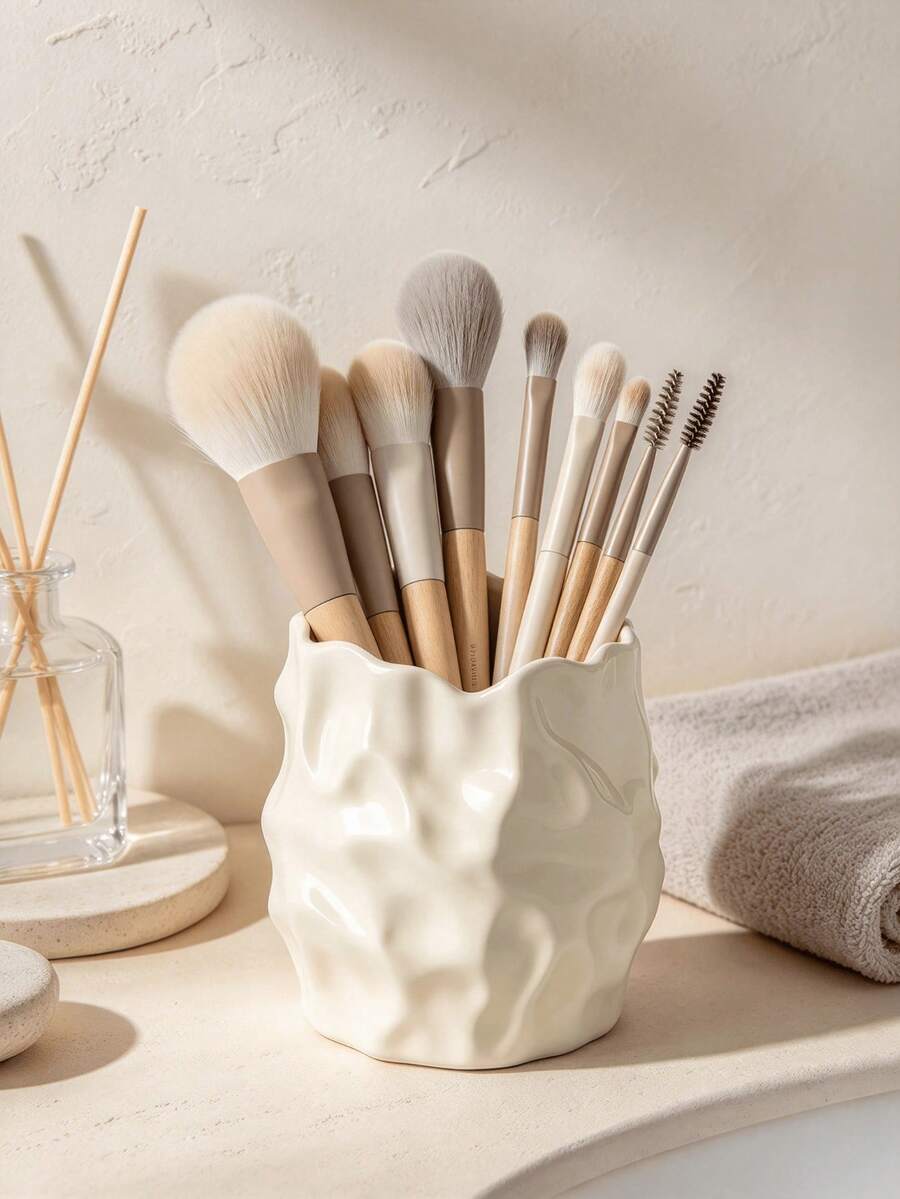 1pc Asymmetrical Wavy Shaped Makeup Brush Holder, Glossy Wrinkled Texture Design, Decorative Desktop Storage Bucket, Suitable For Vanity And Office, Modern Aesthetic Makeup Brush Pen Pencil Holder - Multicolor - View 1