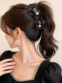 1 buah Jepit Rambut Pisang Jala Premium Wanita dengan Rhinestone dan Mutiara, Jepit Rambut Vertikal untuk Gaya Rambut Sanggul Tinggi - Hitam - View 2