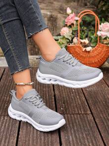 Women Round Toe Knit Mesh Casual Shoes, Solid Color Daily Wear Sneakers - Grey - View 7