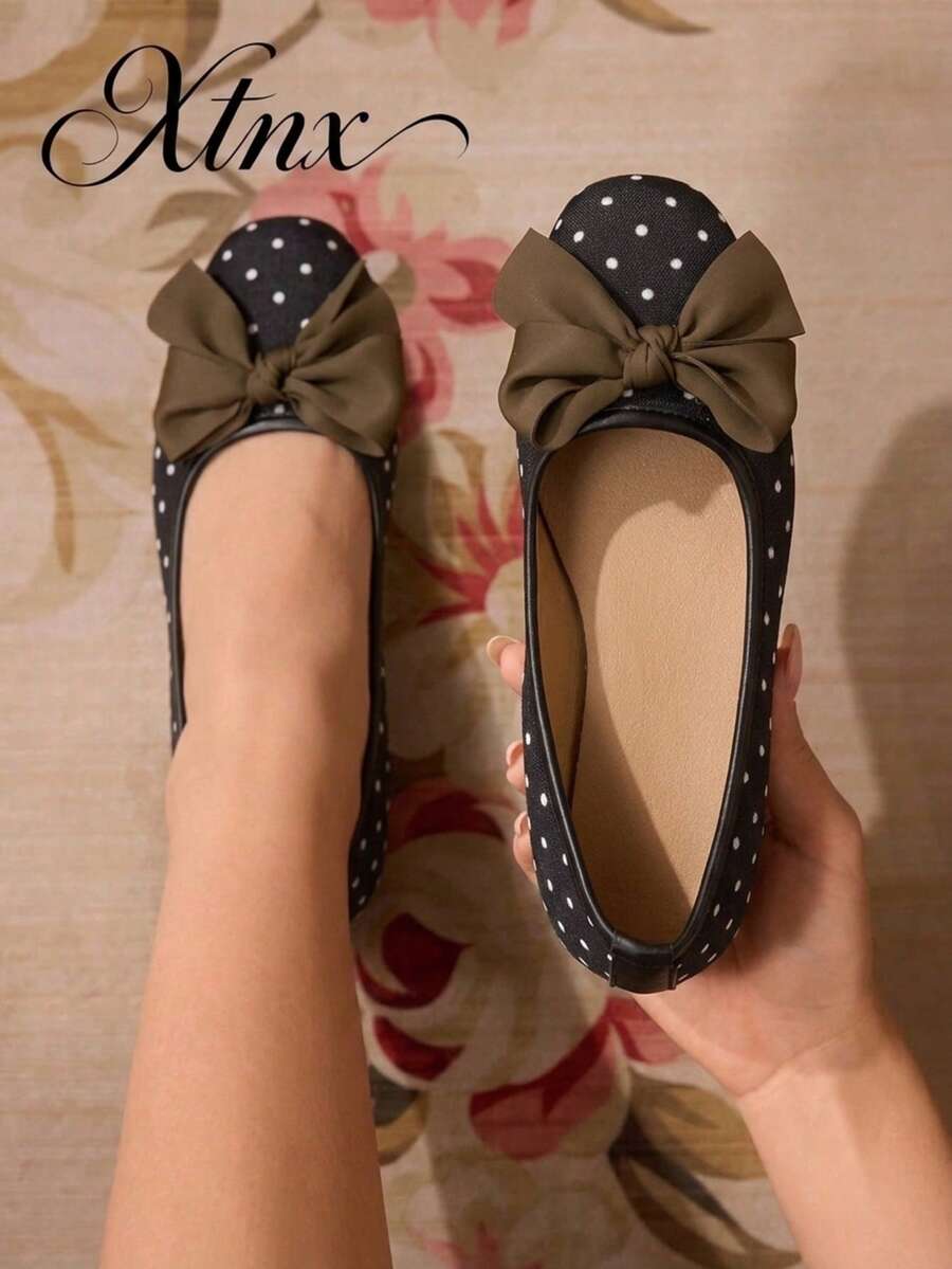 Women's Bowknot Polka Dot Print Square Toe Low Vamp Low Heel Daily Flat Shoes - Black - View 1