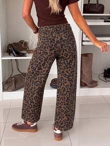 Celana Jeans Wanita Kasual Motif Leopard Potongan Lurus Model Pendek dengan Detail Kancing, Pakaian Wajib untuk Musim Gugur - MultiWarna - View 6