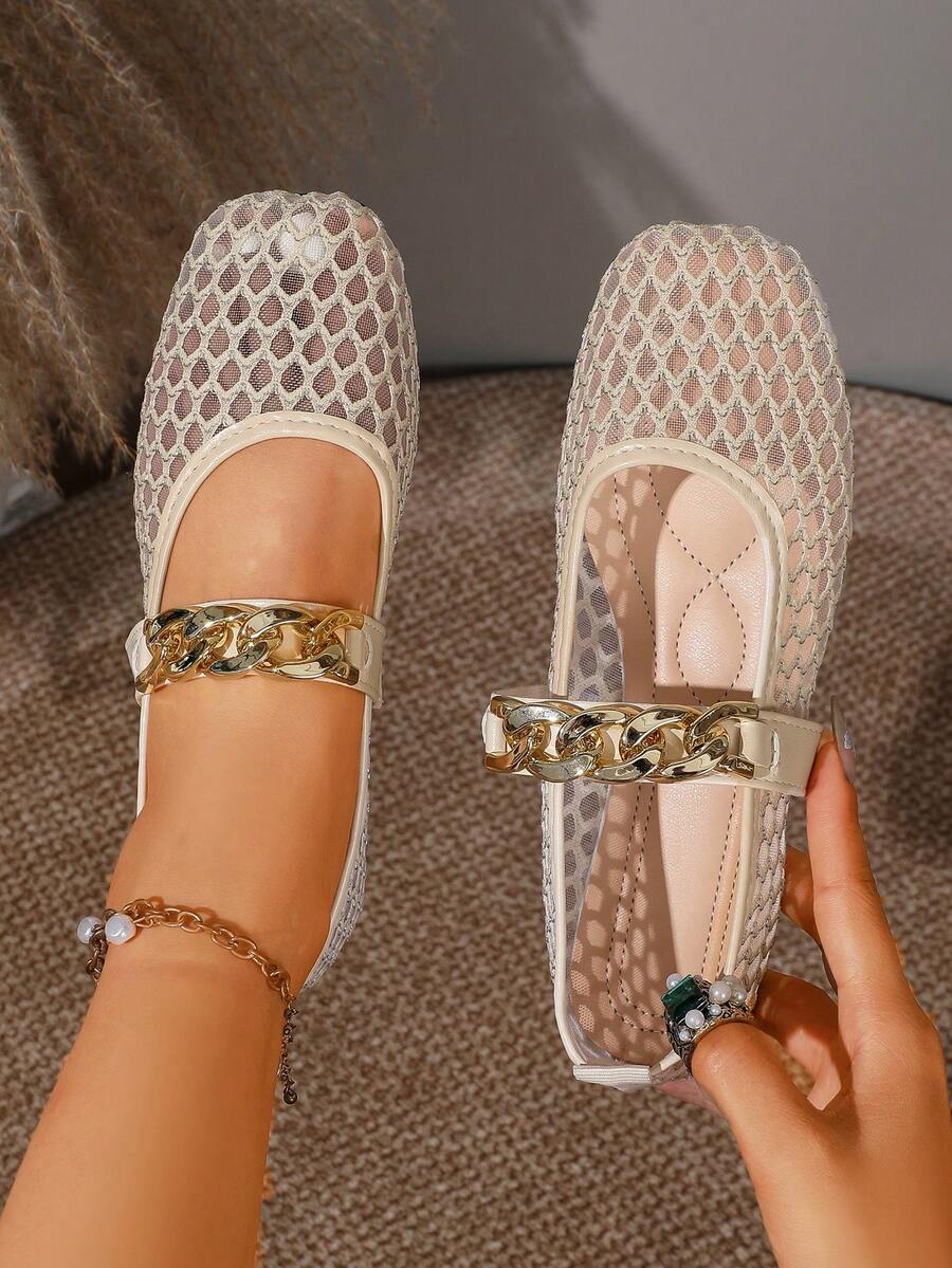 Elegant Square Toe Mary Jane Flat Women's Shoes With Gold Chain Decoration, Versatile Low Vamp Loafers For Daily Commute - Beige - View 1
