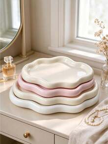 This Elegant Cloud-Shaped Plastic Tray, Featuring A Minimalist Fashion Single-Layer Design, Can Be Used As A Jewelry And Accessory Storage Tray, A High-End Jewelry And Perfume Display Stand, Or A Stylish Key Holder, Suitable For Home Use - Multicolor - View 3