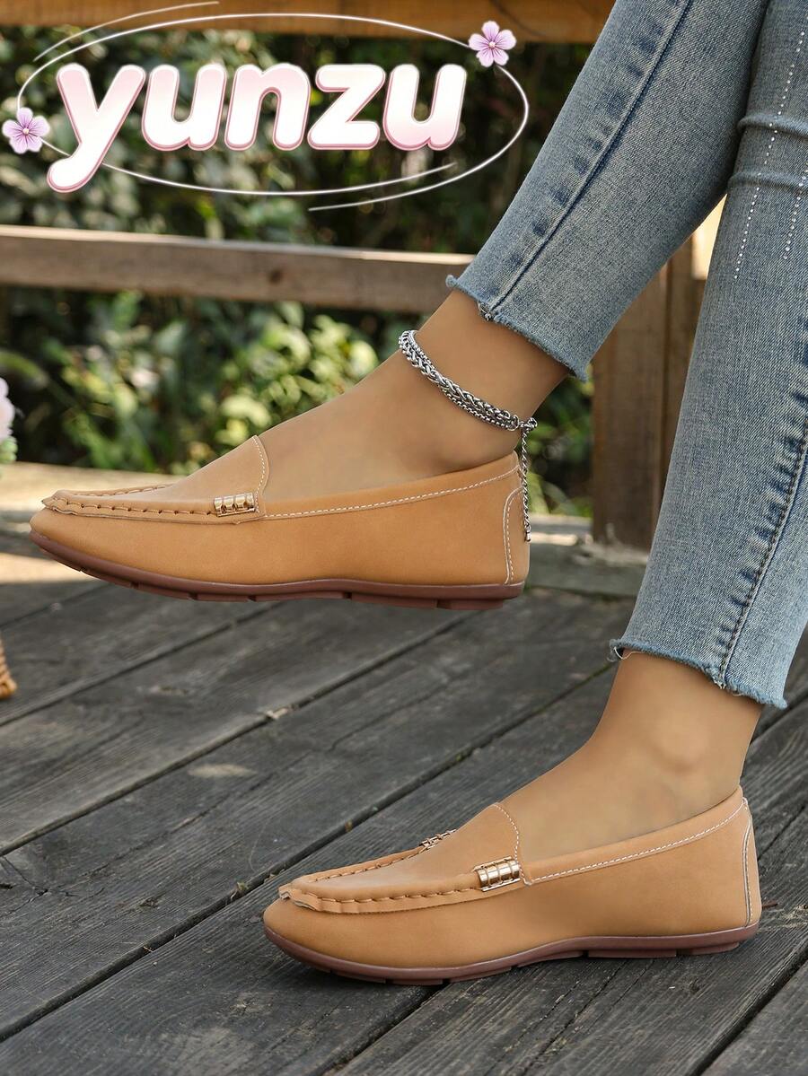 Minimalist Slip-On Light Brown Loafers For Women, Comfortable Flat Metal Buckle Casual Versatile Low-Top Shoes, Suitable For All Seasons - Mocha Brown - View 1