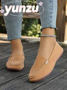 Minimalist Slip-On Light Brown Loafers For Women, Comfortable Flat Metal Buckle Casual Versatile Low-Top Shoes, Suitable For All Seasons - Mocha Brown - View 3