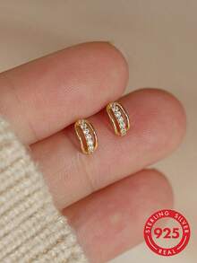 1 Pasang Anting-Anting Perak Sterling S925 yang Indah dan Ringkas dengan Desain Berongga dan Melengkung, Bertatahkan Zirkonia, Cocok Sebagai Hadiah untuk Wanita - Emas - View 1