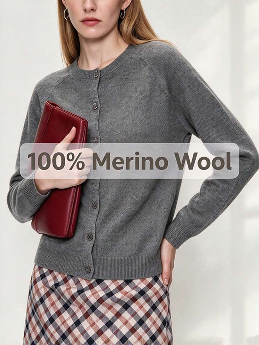 [AURELIA Wool] Kardigan Rajut Minimalis Bertekstur Ribbed Abu-abu Polos, Kancing Depan, Cocok untuk Kantor dan Kampus, 100% Wol, Gaya Klasik, Serbaguna untuk Perjalanan. - Grey - View 1
