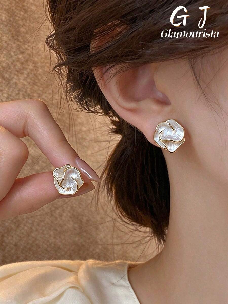 1 Pair Black Camellia Earrings, Lightweight Luxury, Elegant Minimalist, Fashionable Versatile, Niche High-End, Suitable For Women's Daily Wear And Holiday Occasions