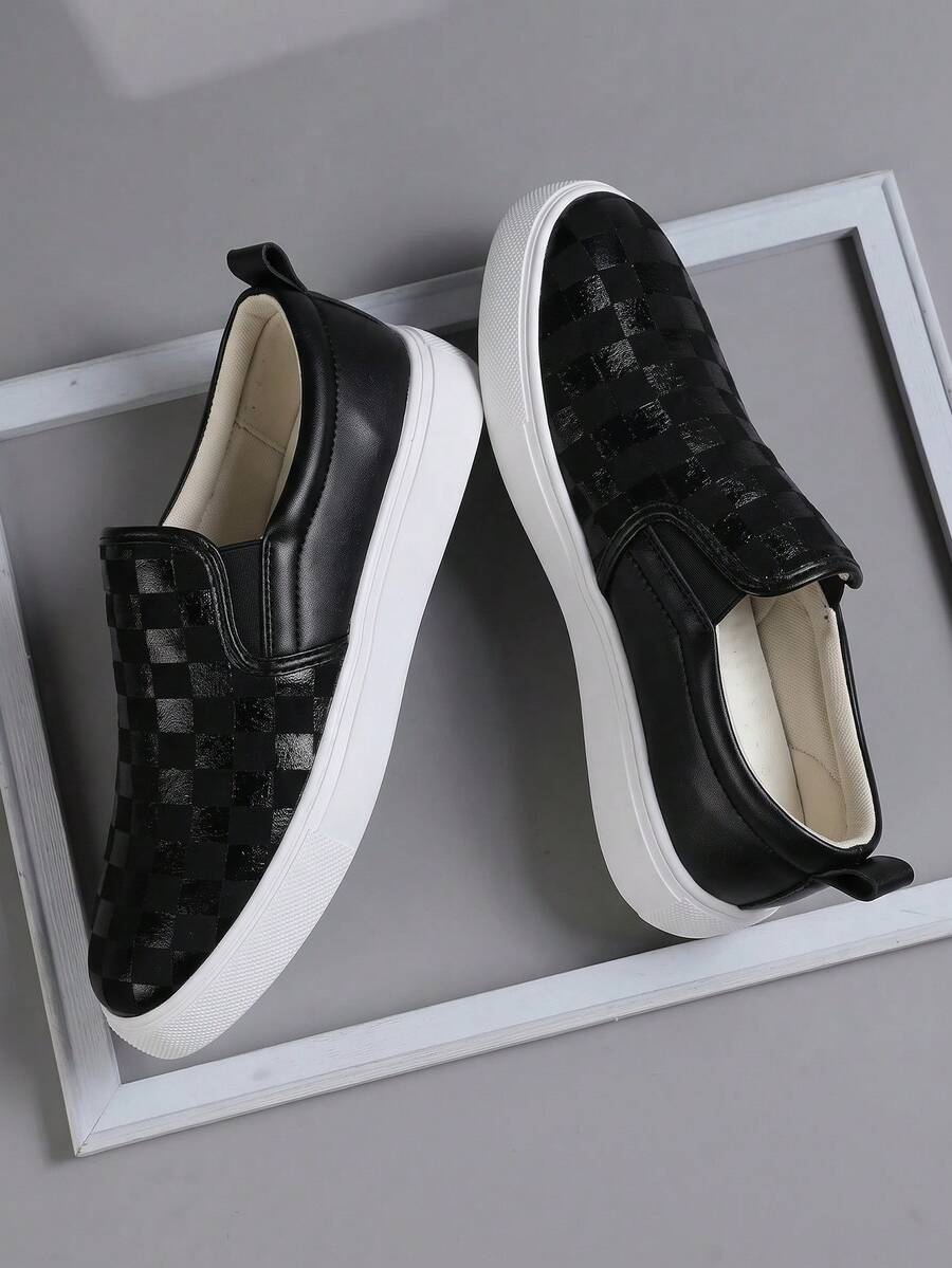 Men's Checkerboard Slip-On Casual Sneakers, Low-Top Thick Sole Lace-Free Slouchy Shoes, Versatile Anti-Slip Sports Shoes For Daily Commute - Black - View 1