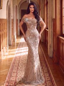 Elegant Cold Shoulder Beaded Mermaid Evening Gown With Crystal Star Brooch, Geometric Sequin Pattern And Lace-Up Back Design, Suitable For Dinner, Banquet And Ball - Champagne - View 4
