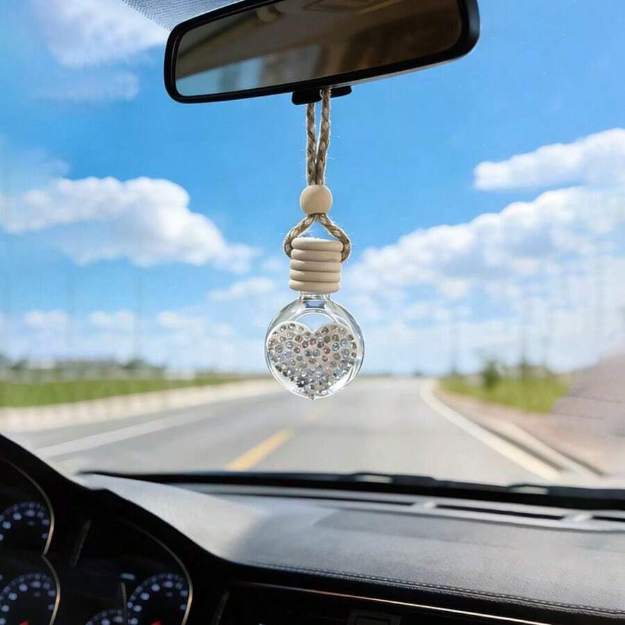 1 Piece Of Diamond Heart Shaped Glass Perfume Bottle Car Rearview Mirror Pendant, Jute Rope Car Perfume Pendant, Luxury Shiny Heart Shaped Car Perfume Pendant - Diamond Heart Perfume Bottle Pendant - View 1