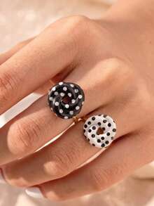 2pcs/Set Fashionable Minimalist Personalized Cute Casual Style Black & White Polka Dot Design Rings, Unisex Couple Style - Black and White - View 3