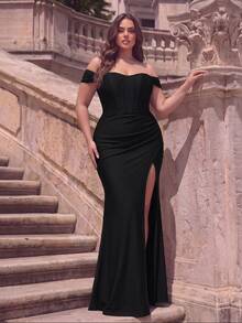 Plus Size Elegant Cold Shoulder Cinched Waist Mermaid Skirt, Ruched Detail High Slit Fitted Silhouette, Suitable For Photography, Beach Vacation - Black - View 4