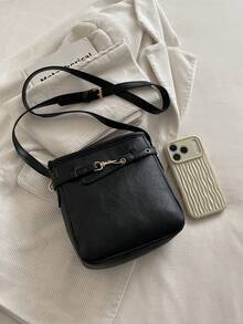 2026 Autumn New Versatile Large Capacity Shoulder Bag, Fashion Minimalist Design, Niche Crossbody Bag, Women's Shoulder Bag - Black - View 4