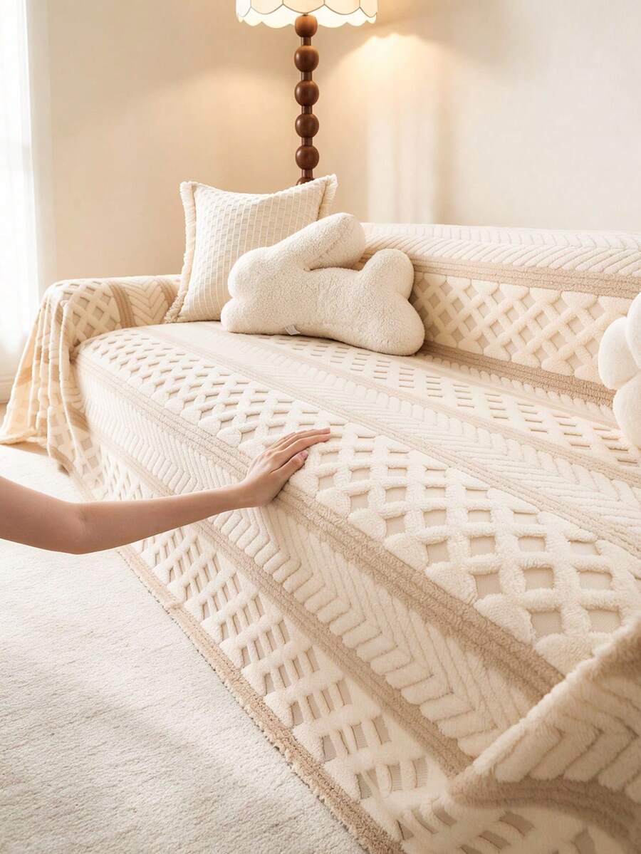 Premium Dual-Tone Geometric Plush Sofa Throw Blanket, Soft Full Coverage Sofa Blanket, Machine Washable Furniture Protector, Pet-Friendly Home Decor For Living Room