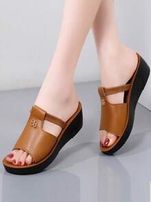 Summer New Women's Lightweight Wedge Heel Thick Sole Sandals, Mid-Heel Height-Increasing Slippers, High-Heel Slides Suitable For Outdoor Wear - Brown - View 4