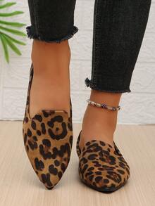 1 Pair Women's Leopard Print Faux Suede Slip-On Soft Sole Non-Slip Pointed Toe Loafers, Fashionable Daily Autumn Holiday Style - Brown - View 2
