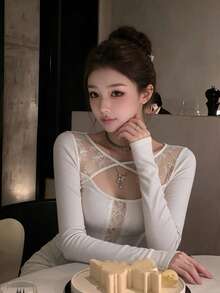 Women's Minimalist Sexy Style Autumn Solid Color Top, Cross Hollow Lace Long Sleeve Slim Fit Base Layer, Suitable For Outings, Vacations, Cafes, Parties - White - View 2