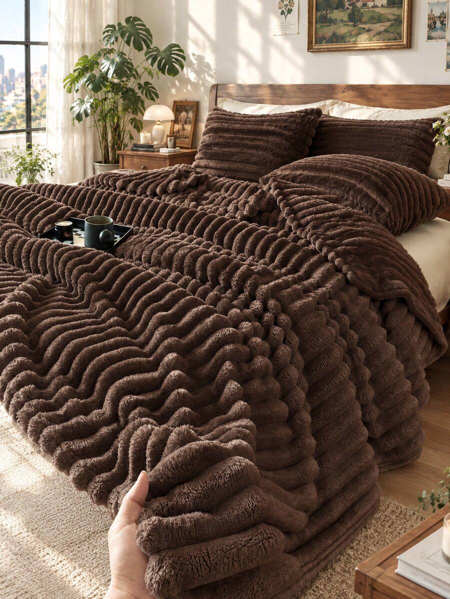 1pc Luxury Double-Sided Faux Rabbit Fur Blanket - Comfortable Striped Flannel, Soft And Warm, Suitable For Napping, Office, Camping, Sofa - Multifunctional Polyester Bed Cover, Christmas Gift