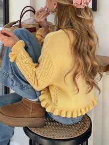 Sweater Kardigan Rajut Kasual Serbaguna Ukuran Besar Warna Polos dengan Kancing dan Manset Berkerut - Kuning - View 2