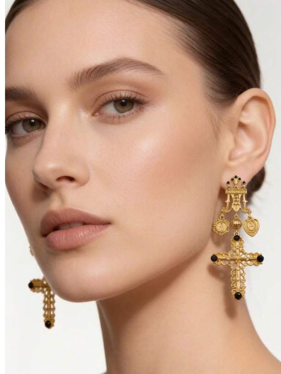 1 Pair Exaggerated Metal Style Flower Tassel Earrings, Luxury High-End Niche Design Stud Earrings For Women - Gold - View 1