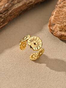 MONALLY Women Daisy Flower Open Adjustable Ring, 18K Gold Plated Stainless Steel Statement Floral Band Ring, Waterproof Stackable Finger Jewelry Gift For Her - Open Ring - View 3