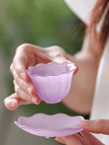1 Set Exquisite High-Value Practical Textured Matte Crystal Petal Glass Tea Cup & Saucer Tea Set, Tea Ceremony Tea Ware, Home Decor, Suitable For Tea Tasting, Leisure, Daily Use, Unique Asymmetric Elegant Design, Holiday Gift, Christmas Gift - Multicolor - View 8