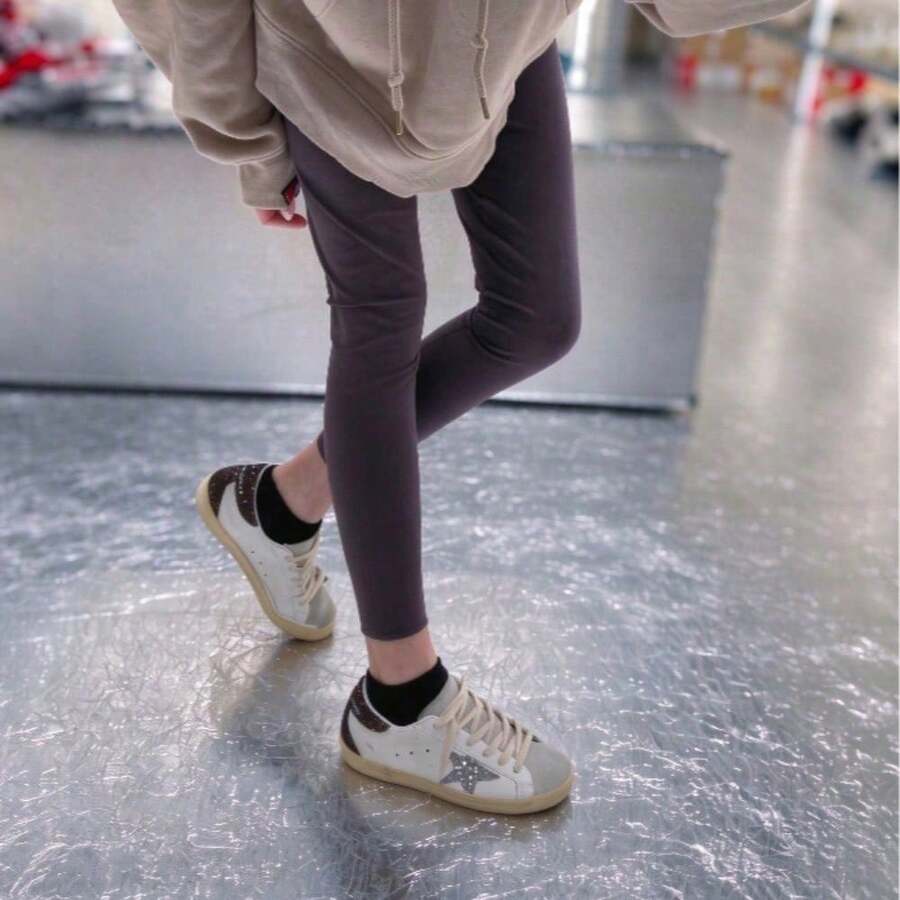 GGDB - New Low-Top Vintage Skate Shoes With Star And Distressed Retro Design