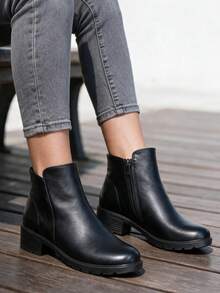 Fashionable Women's Ankle Boots, Smooth Finish, Outdoor, Autumn/Winter - Black - View 3