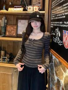 Autumn/Winter Base Layer, Vintage Striped Round Neck Button Long Sleeve Slim Fit Flattering Women's Top - Grey - View 3