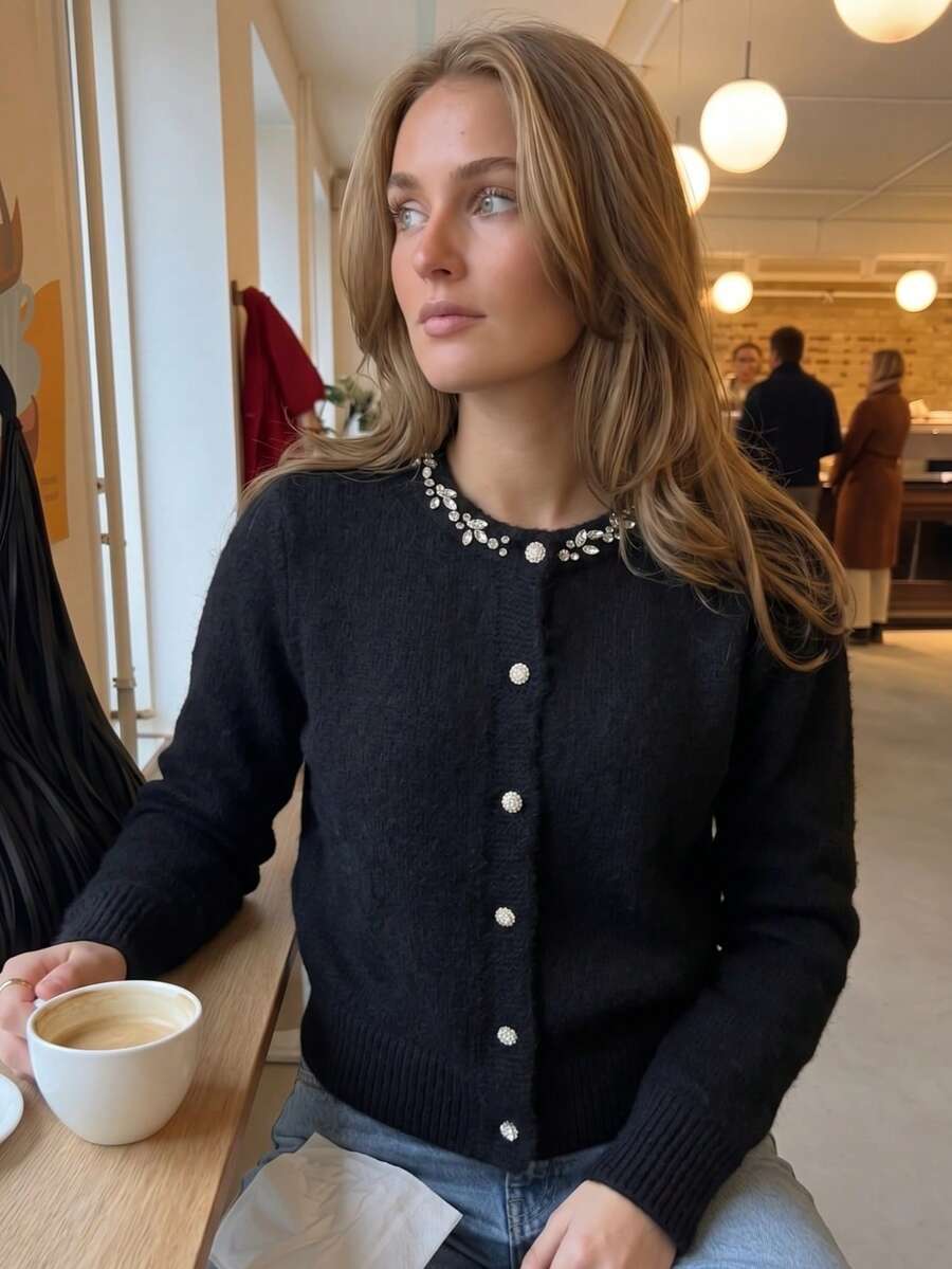 Women's Red Ruffle Peter Pan Collar Ribbed Cropped Knit Cardigan, Autumn French Style Casual Long Sleeve Top - Black - View 1