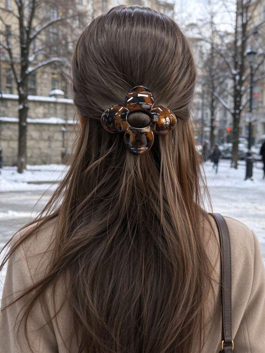 1pc Autumn/Winter French Vintage Tortoise Shell Flower Hair Clip, Women's Hollow Four-Leaf Flower Spring Clip, Daily City Street Commute Casual Theme Photo Hair Accessory - Multicolor - View 1