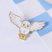 MINISO Harry Potter Series Hedwig Owl & Golden Snitch Enamel Metal Badge Pin, Classic Movie Themed Accessory, Decor For Jackets & Backpacks, Nice Collectible Gift For Harry Potter Fans‑1pc - Multicolor - View 3