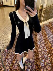 Women's Sweet Preppy Style Short Sweater Dress, Bow Decor Contrast Color V-Neck Long Sleeve Knit Dress, Suitable For Autumn/Winter Outings, Dates, Christmas - Black - View 2
