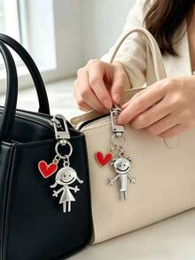 1/2/4pcs Cute Men's & Women's Keychains, Fashionable & Versatile, Heart Pendant Keychain, Bag Charm, Wallet Charm, Christmas Filler, Backpack Accessory, Small Gift For Girls & Best Friends - Gold - View 4