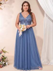 XUCTHHC Plus Size Elegant V-Neck Sleeveless Floral Embroidery Sequin Mesh A-Line Bridesmaid Dress, Party Evening Gown, Suitable For Wedding Guest, Prom, Autumn - Dusty Blue - View 2