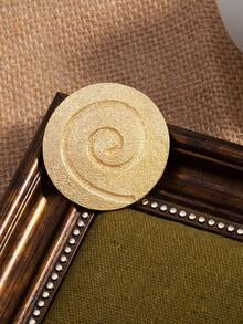 1pc Gold Large Round Cookie-Shaped Unique Alloy Women's Brooch With Textured Surface - Gold - View 4