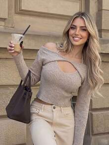 Women's Twist Cutout Off Shoulder Ribbed Knit Top, Long Sleeve Slim Fit Cropped Sweater, Fall Going Out Outfit - Baby Pink - View 2