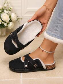 Women's Rivet Cross Strap Design Comfortable Soft Fur Lining Slip-On Closed Toe Mule Slippers Casual Style Autumn/Winter Daily Home Slippers Black Plus Size - Black - View 1