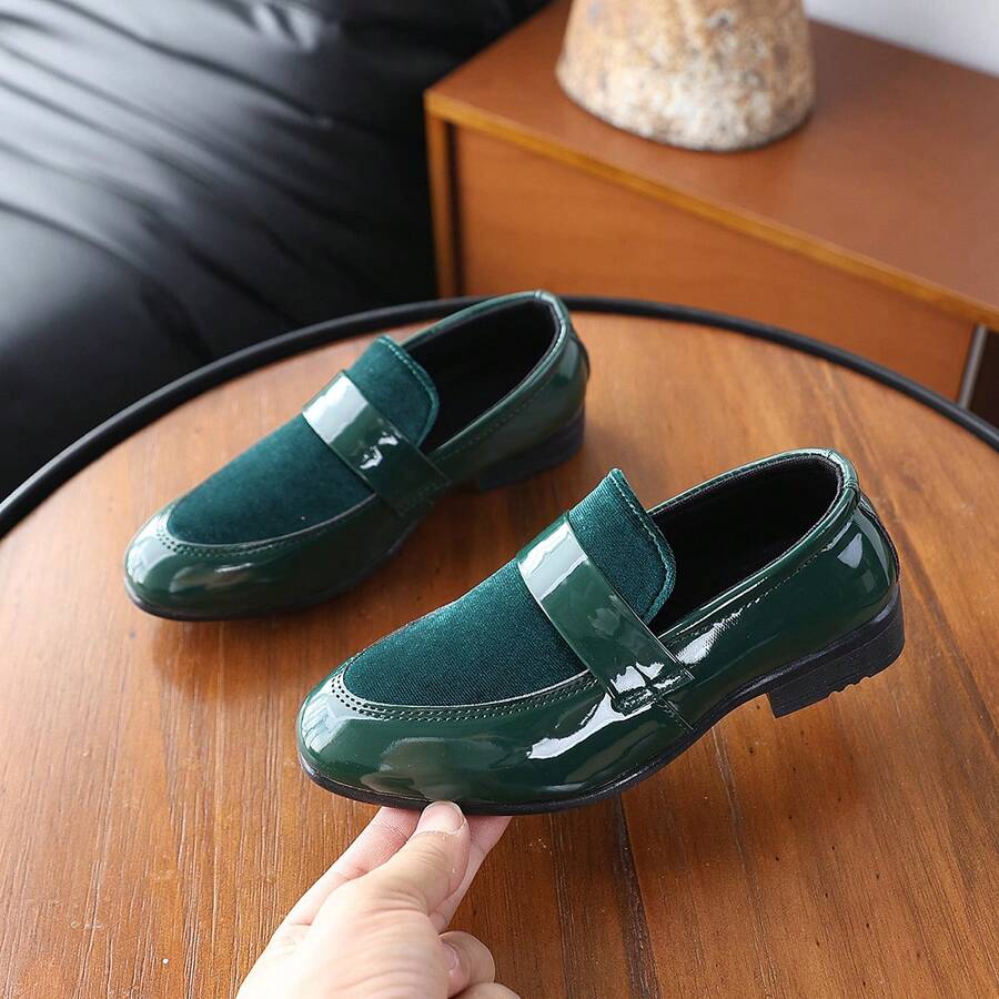 1 Pair Kids' Patchwork Loafers, Spring/Autumn New Style Boys' Shiny PU Slip-On Shoes, Retro Soft Sole Dress Performance Shoes - Green - View 1