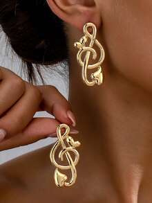 1 Pair European And American Geometric Asymmetrical Heart-Shaped Stud Earrings For Women - Yellow Gold - View 5