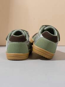1 Pair Kids Colorblock Mesh Casual Sports Shoes, Contrast Patchwork Decor, Hook And Loop Closure Easy On/Off, Retro Trainer Style, Round Toe Design, Suitable For School, Outdoor Activities, Daily Casual Wear - Olive Green - View 6