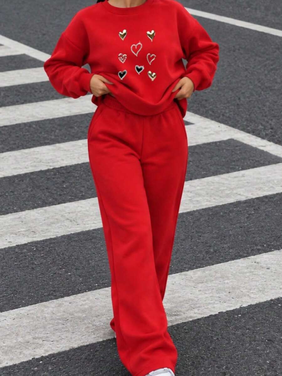 Conjunto de 2 Piezas para Mujer, Sudadera Manga Larga Cuello Redondo con Estampado de Corazones Decorativos, Pantalón Amplio con Cintura Elástica, Ropa Casual Cómoda para Uso Diario - Rojo - Ver 1