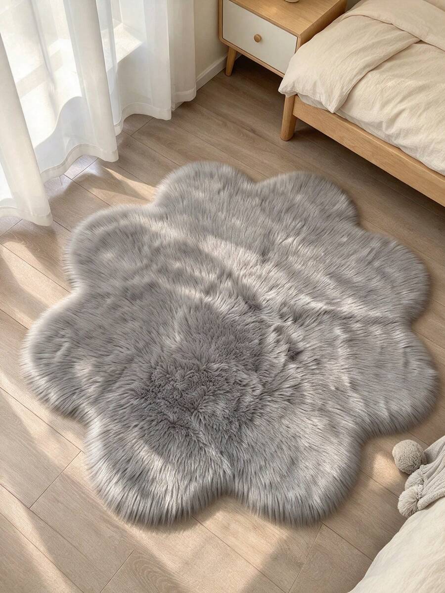 Fluffy Rug Gray Flower-Shaped Area Rug,For Bedroom,Living Room,Study,Office,Plush Bedroom Rug,Non-Slip,Shaggy Rug,Faux Fur Rug,Living Room Rug,Bedside Rug,Decorative Rug,Bedroom Decor,Room Decor,Room Decor,Winter Home Decor - Grey - View 1