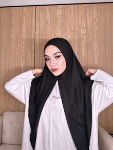 1pc Instant Classic Basic Solid Color Triangle Hijab With Integrated Tie, Pre-Sewn Wrap-Around Neck Scarf, Multiple Wearing Styles For Adjustable Looks, Multi-Purpose, Quick Wrap, Non-Slip, No Underscarf Or Folding Needed, Suitable For Daily Wear, Prayer And Travel - Black - View 3