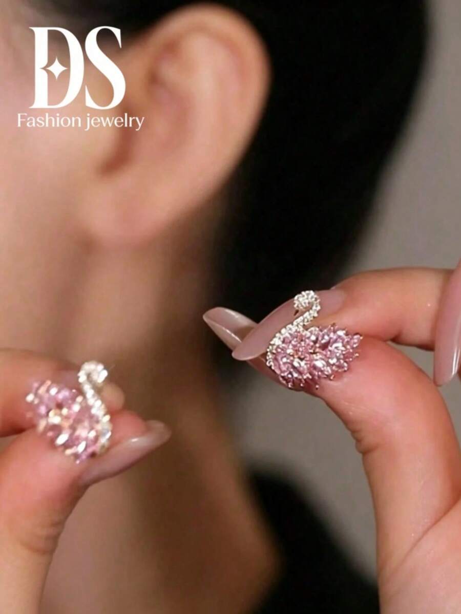 1 Pair Animal Casual Stud Earrings, Full Rhinestone Glamorous Banquet Business Jewelry Earrings - Pink - View 1