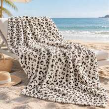 1Pc Classic Black And White Leopard Fleece Blanket, Soft Texture, Great For Bedroom, Sofa, Outdoor Camping Portable Warm Throw - Multicolor - View 4