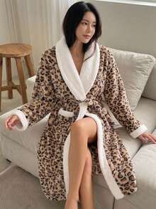 DAZY Leopard Print Long-Sleeved Women's Robe With Belt And Pockets, Soft Plush Fabric, Comfortable And Warm, Suitable For Autumn And Winter Wear. - Brown - View 1